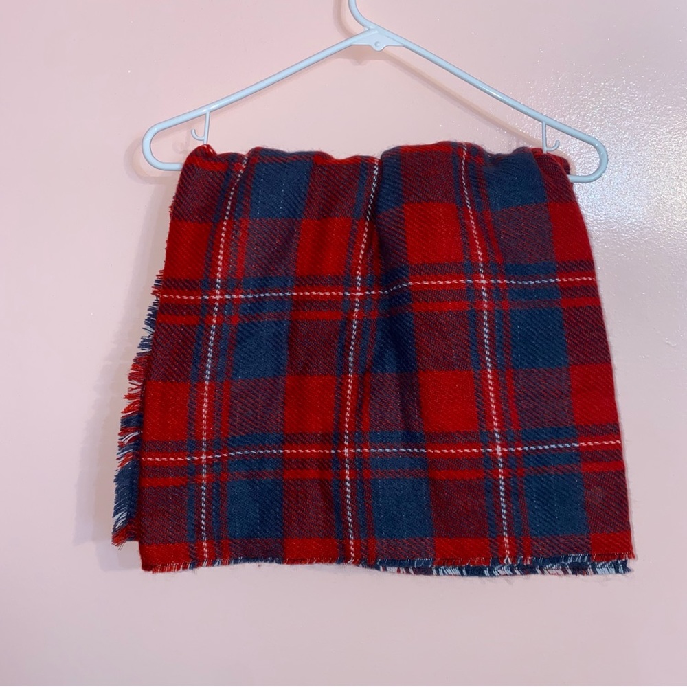 Abercrombie Flannel Blanket Scarf